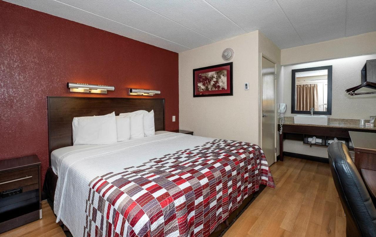 Red Roof Inn Merrillville Exteriör bild
